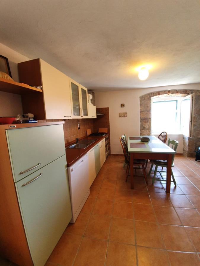 Kaprije Mistral Apartment Exterior photo